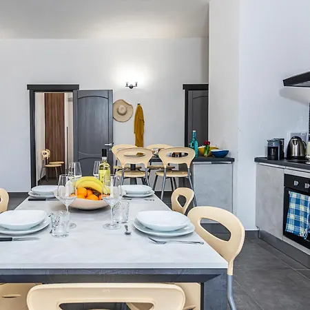 Lusa - Happy * Alghero