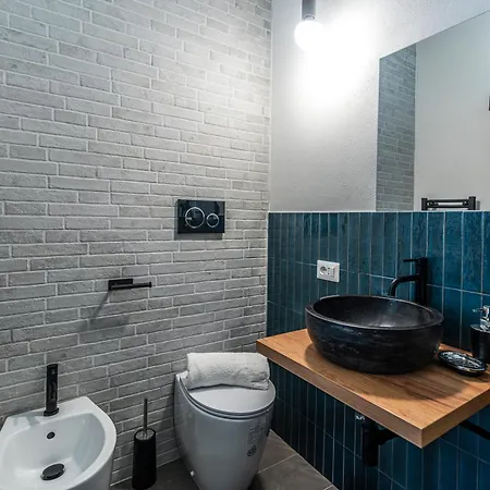 Lusa - Happy * Alghero